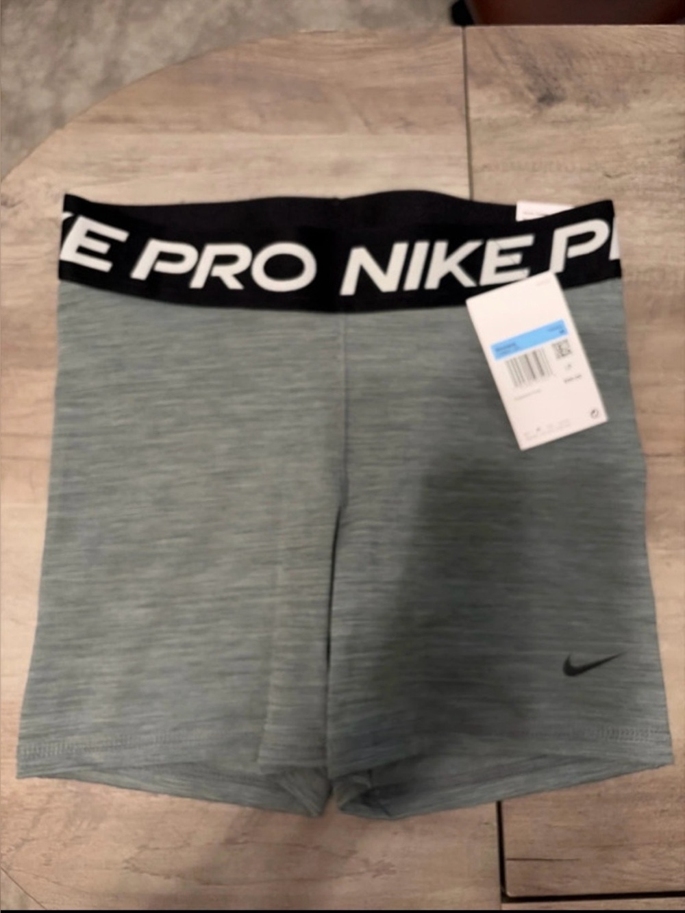 Women’s Nike Pro Medium Gray 5” Dri Fit Shorts - Picture 1 of 3